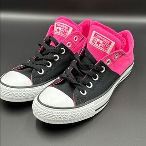Converse All-Star Chuck Taylor Black and Hot Pink Low-Tops Women’s size 8